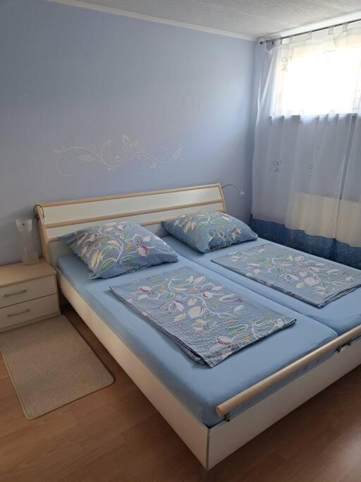 Schoene 2 Zimmer Wohnung Fürth Dış mekan fotoğraf