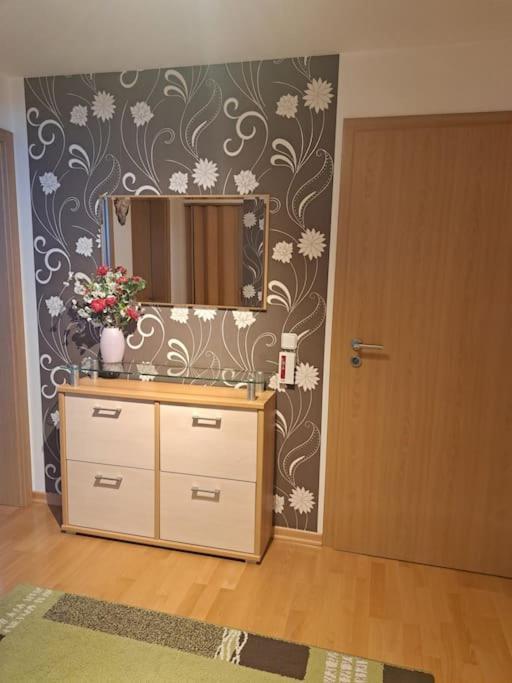 Schoene 2 Zimmer Wohnung Fürth Dış mekan fotoğraf